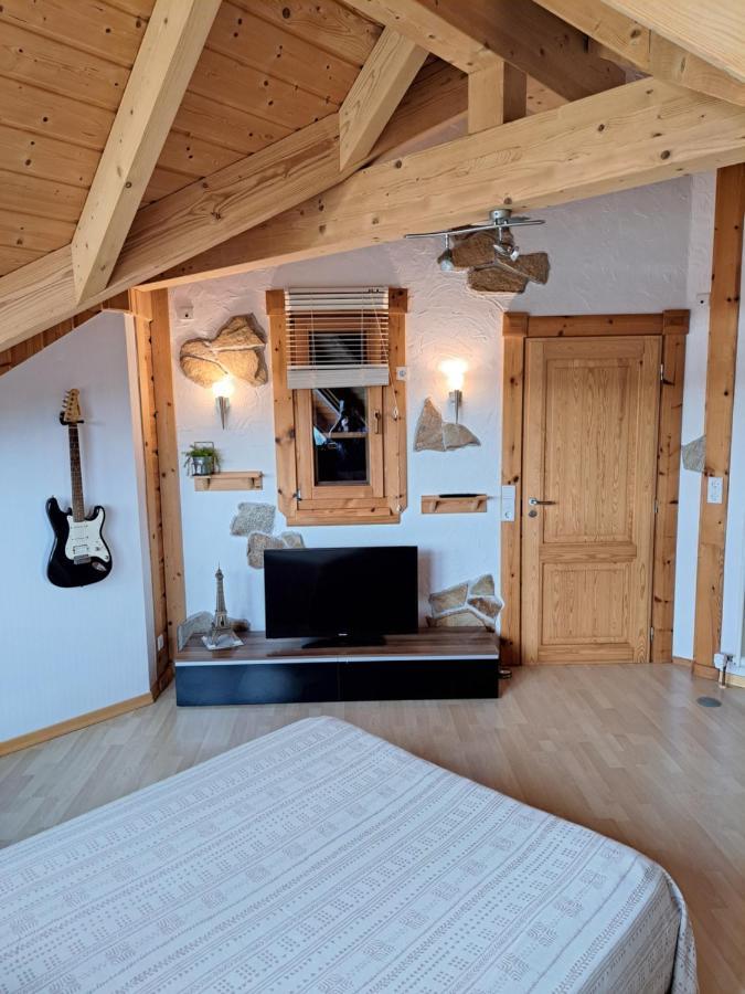 Steewer Landhaus Gemuetliche Ferienwohnung Bis 6 Pers In Ruhiger Ortsrandlage Stebach 外观 照片