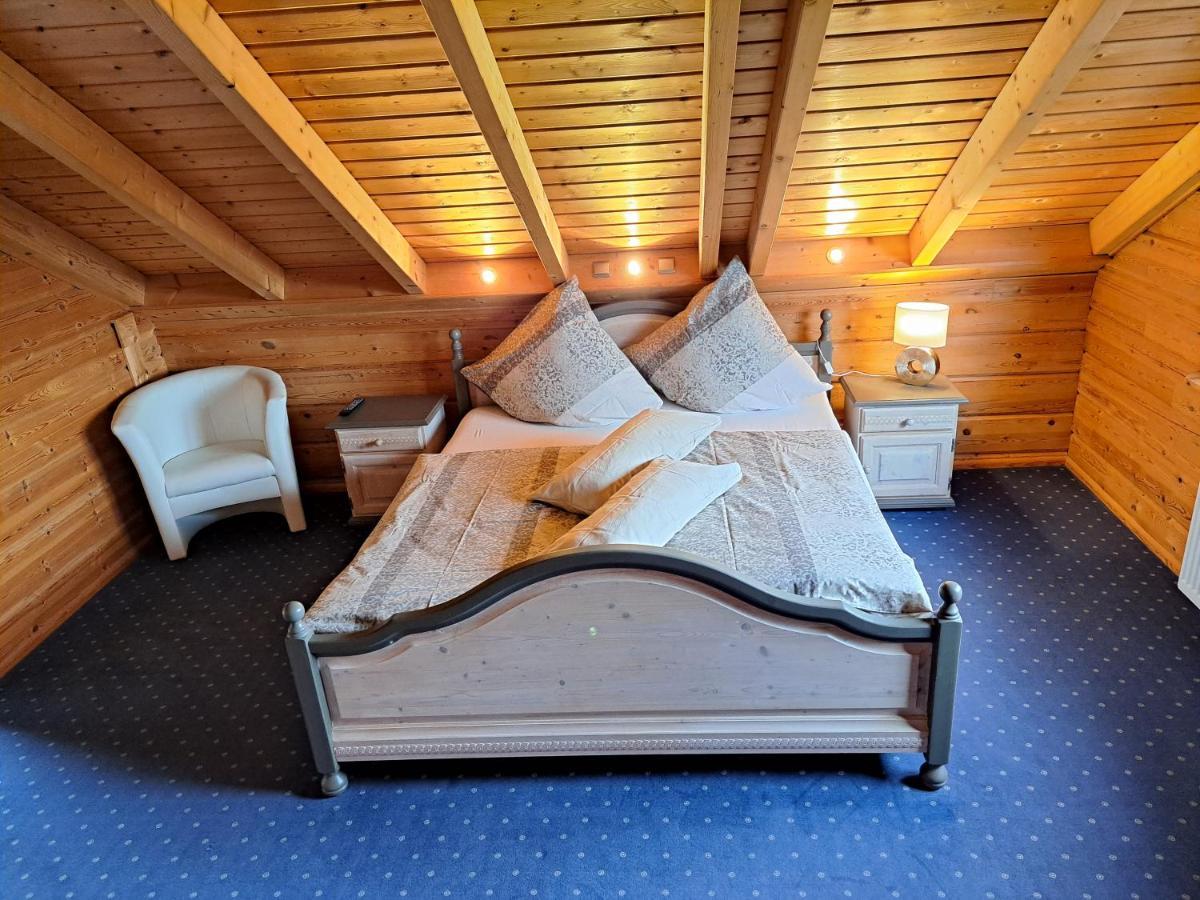 Steewer Landhaus Gemuetliche Ferienwohnung Bis 6 Pers In Ruhiger Ortsrandlage Stebach 外观 照片