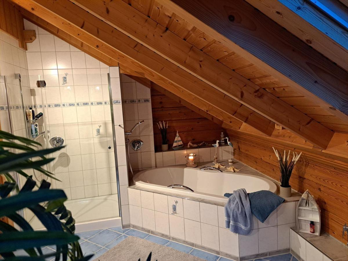Steewer Landhaus Gemuetliche Ferienwohnung Bis 6 Pers In Ruhiger Ortsrandlage Stebach 外观 照片