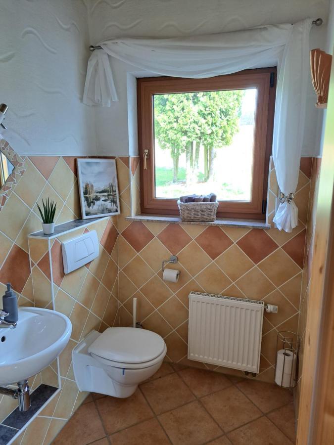 Steewer Landhaus Gemuetliche Ferienwohnung Bis 6 Pers In Ruhiger Ortsrandlage Stebach 外观 照片